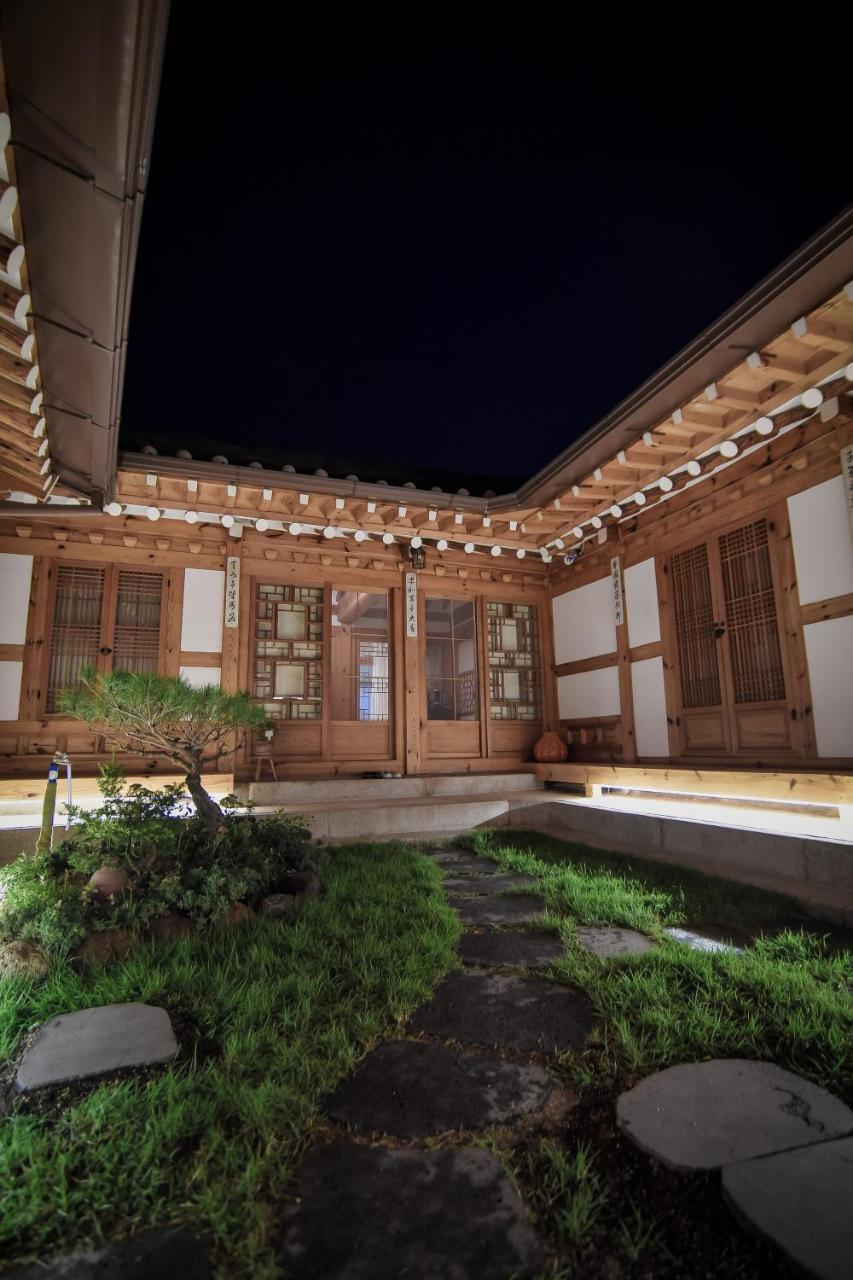 Cheong Yeon Jae Hanok Hotel Szöul Kültér fotó