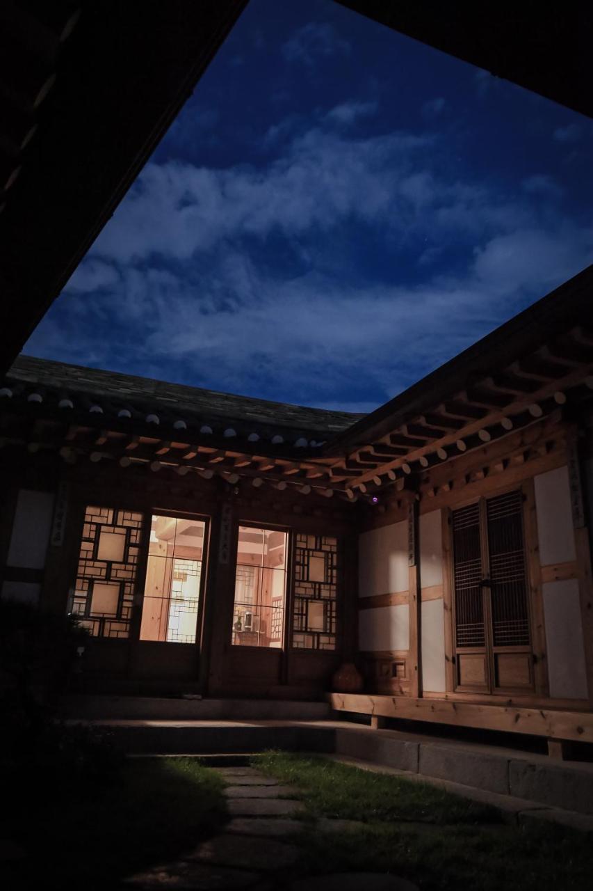 Cheong Yeon Jae Hanok Hotel Szöul Kültér fotó